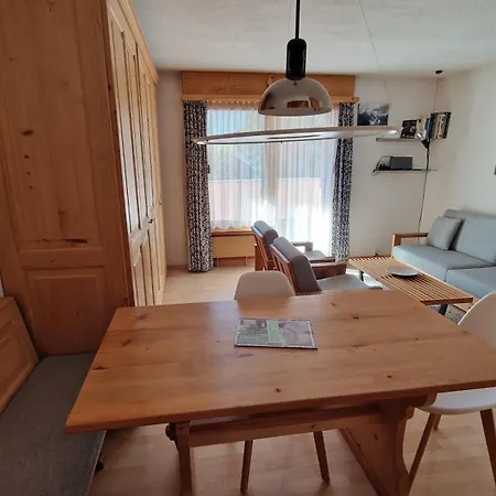 公寓 Chesa Bellaval, Haus Leivra 2 1 2-zimmerwohnung 席尔瓦普拉纳