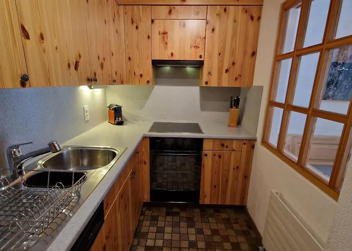 Chesa Bellaval, Haus Leivra 2 1 2-zimmerwohnung Apartman *