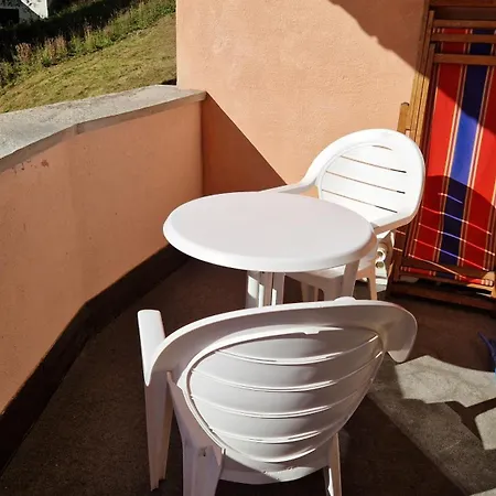 Chesa Bellaval, Haus Leivra 2 1 2-zimmerwohnung Lägenhet
